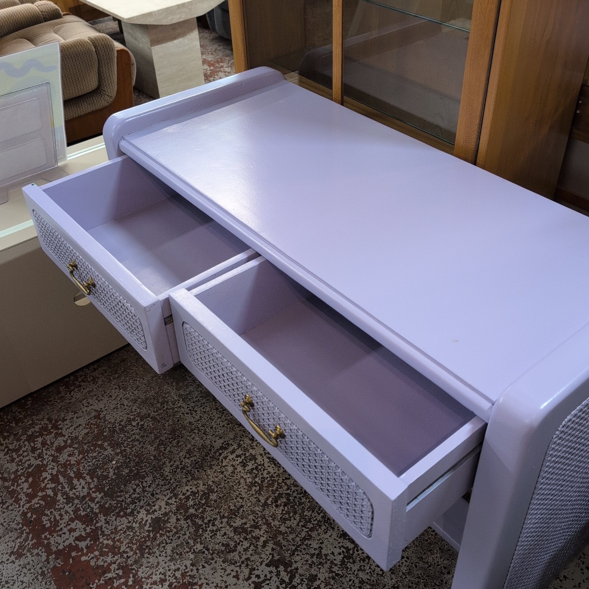 HMP Bristol Dressing Table